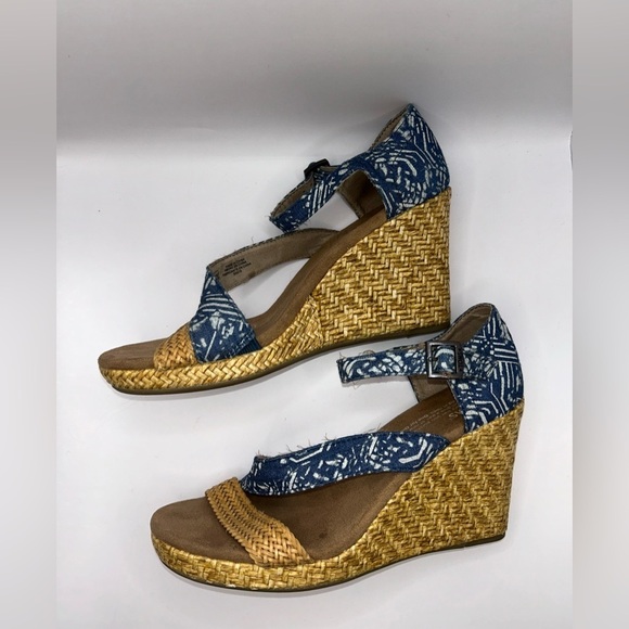 TOMS Blue Batik Clarissa Boho Wedge Sandals | Size 8 - Picture 8 of 14